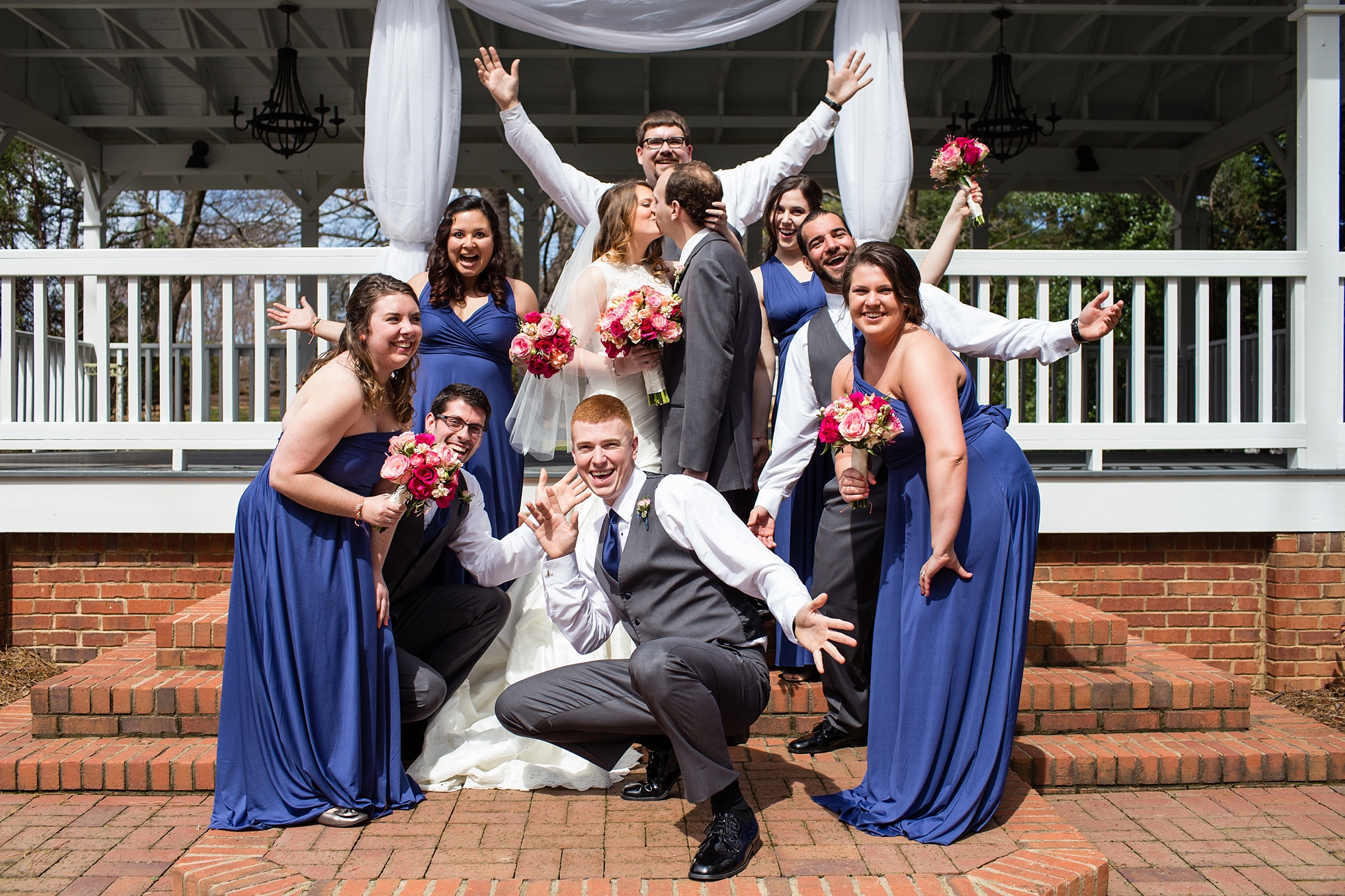 fun silly bridal party photo ideas