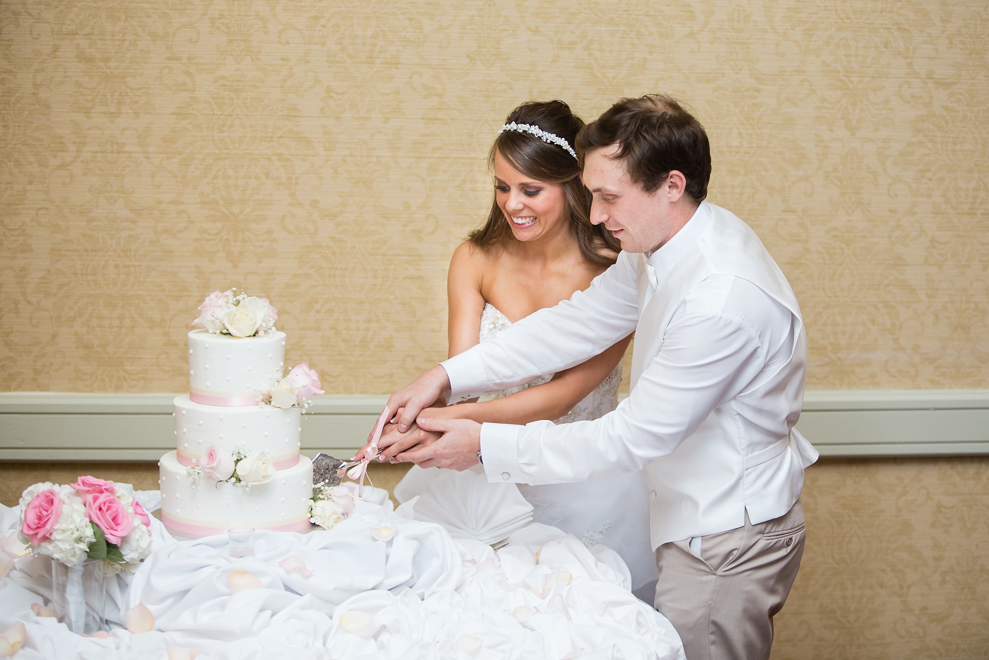 cake cut cutting athens wedding