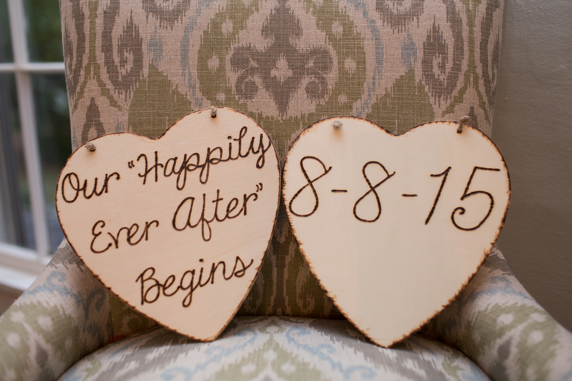 diy homemade wooden signs wedding