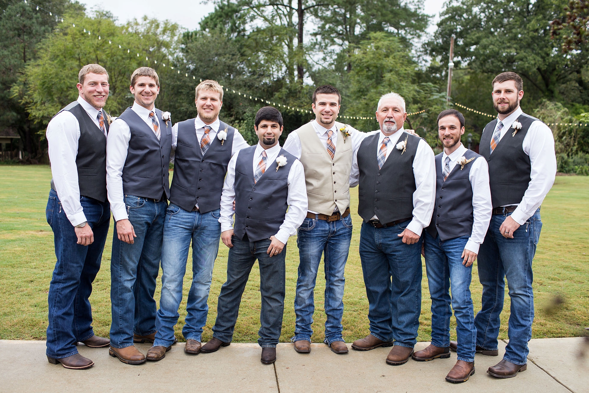 9 oaks farm groomsmen