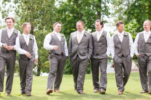 groomsmen wedding photos