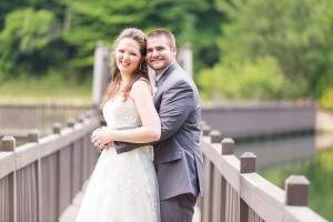 bride dock lake wedding photos