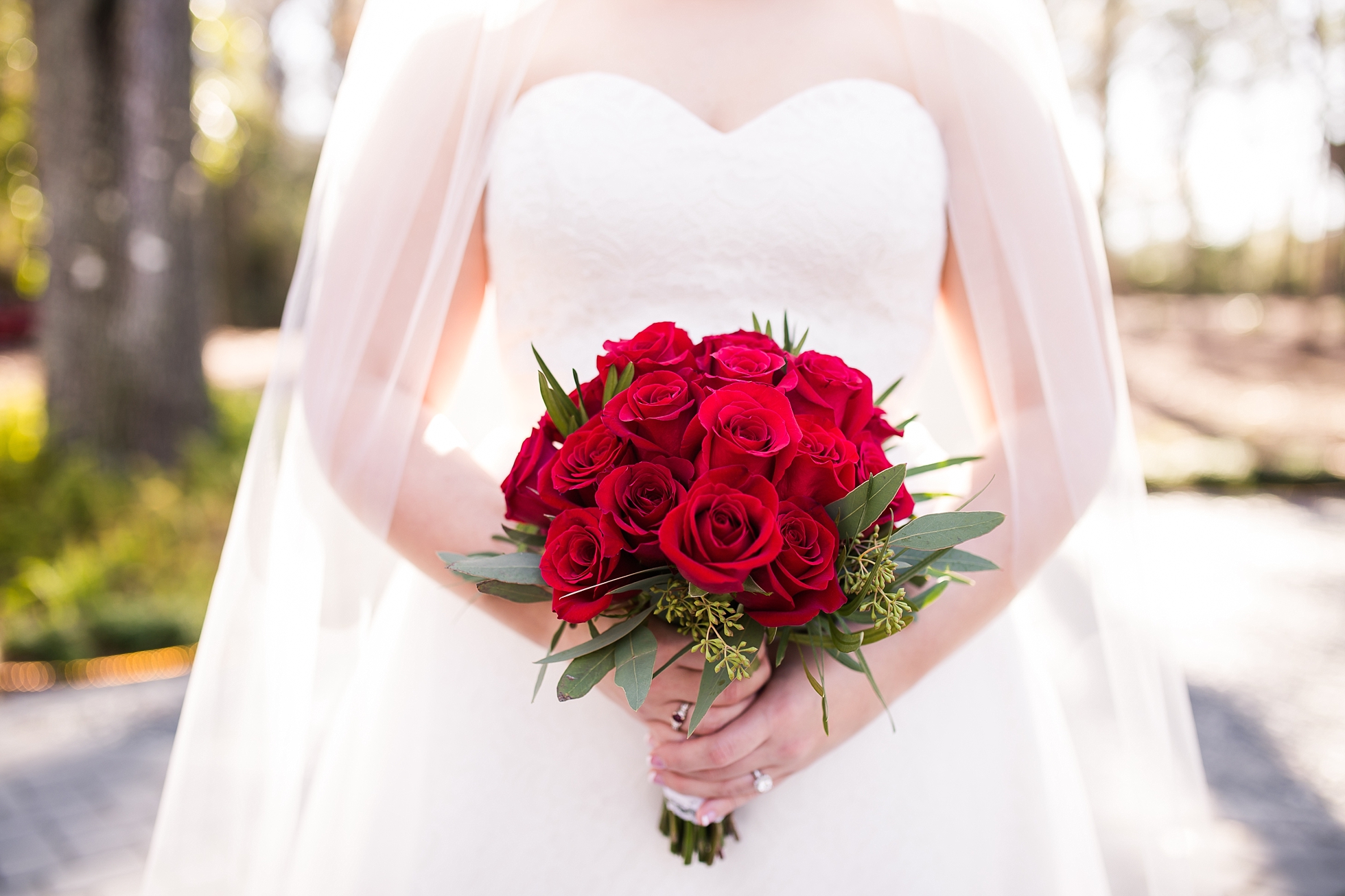 red roses bouquet elegant wedding