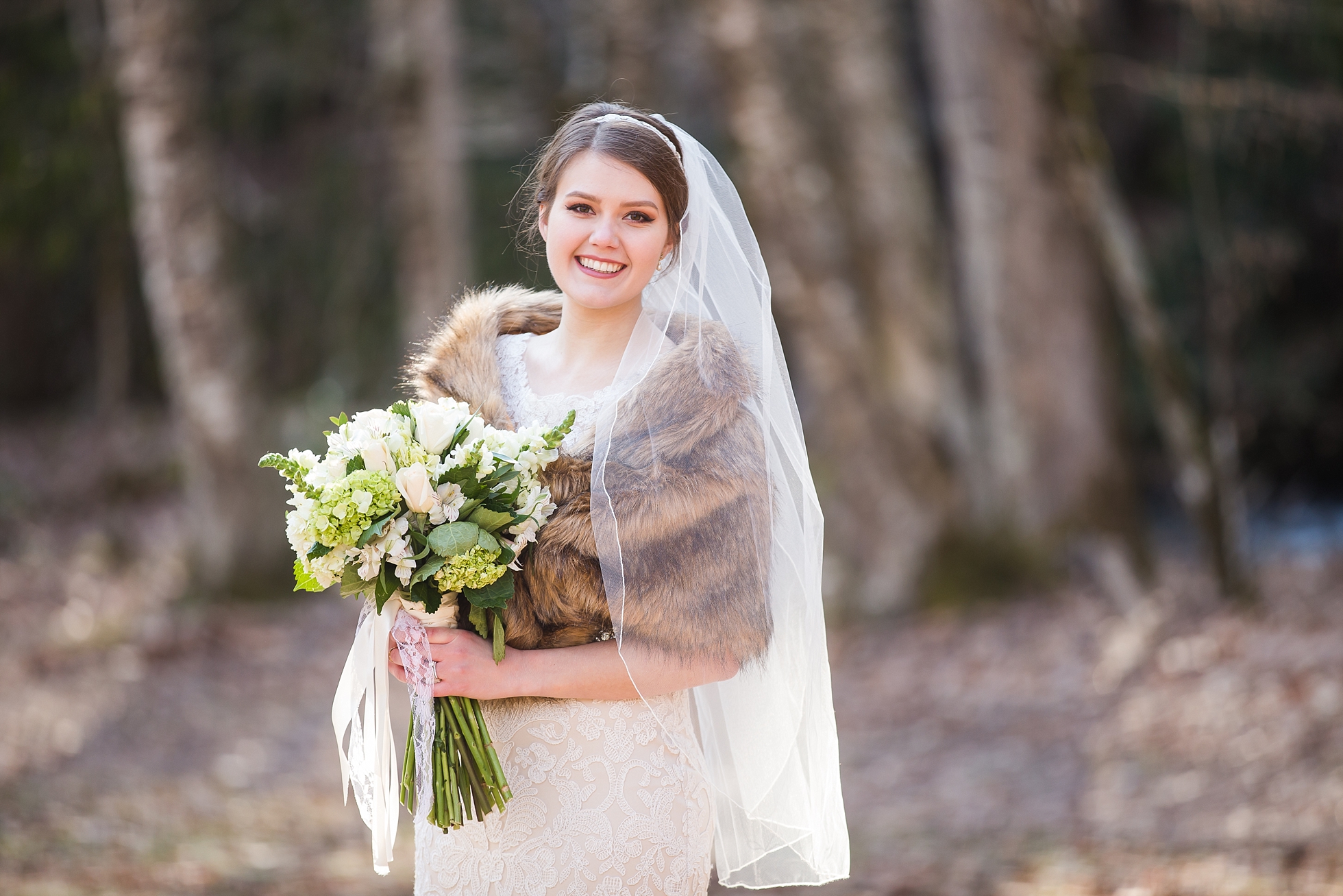 winter wedding bride fur mountains