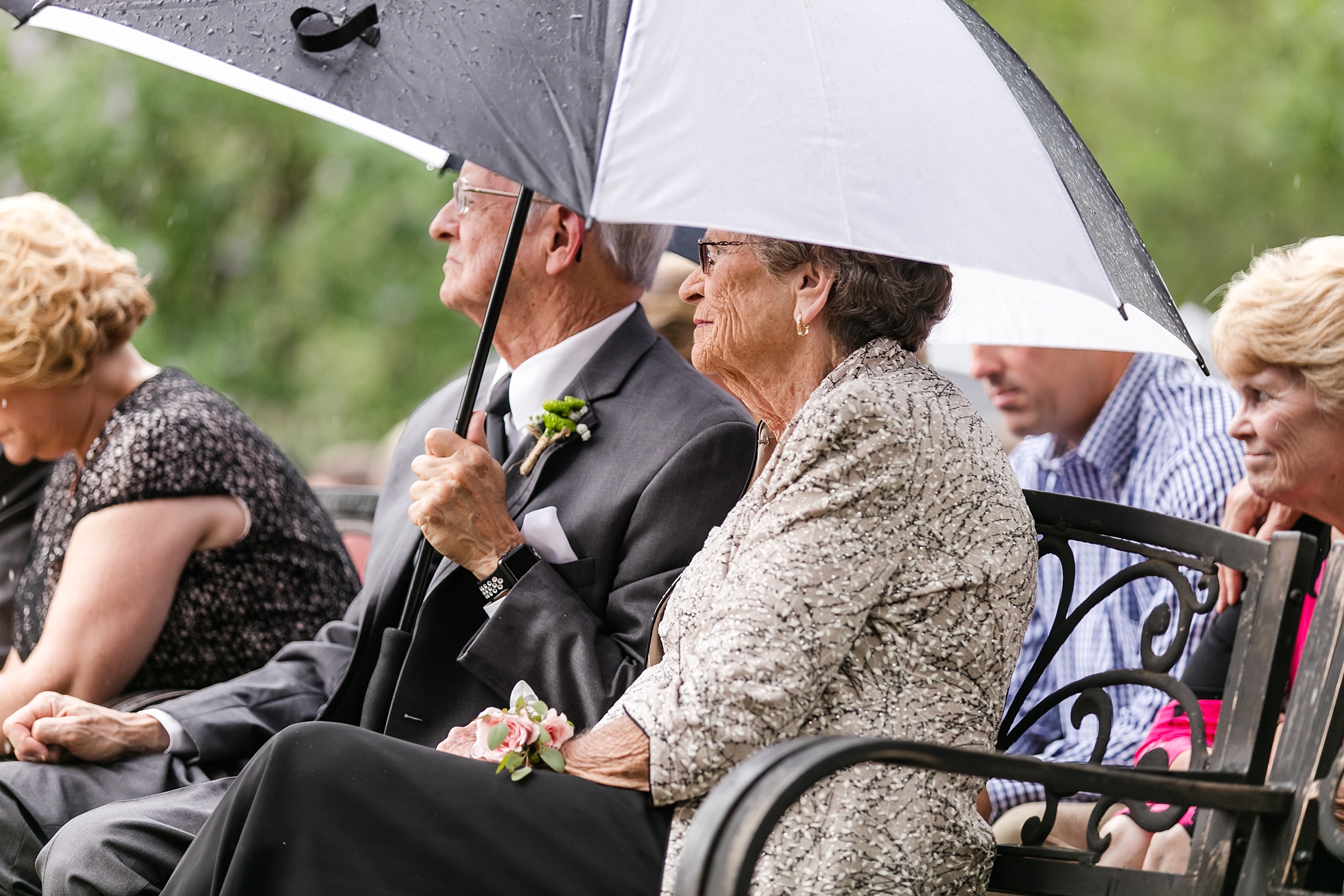 rain wedding ceremony umbrellas