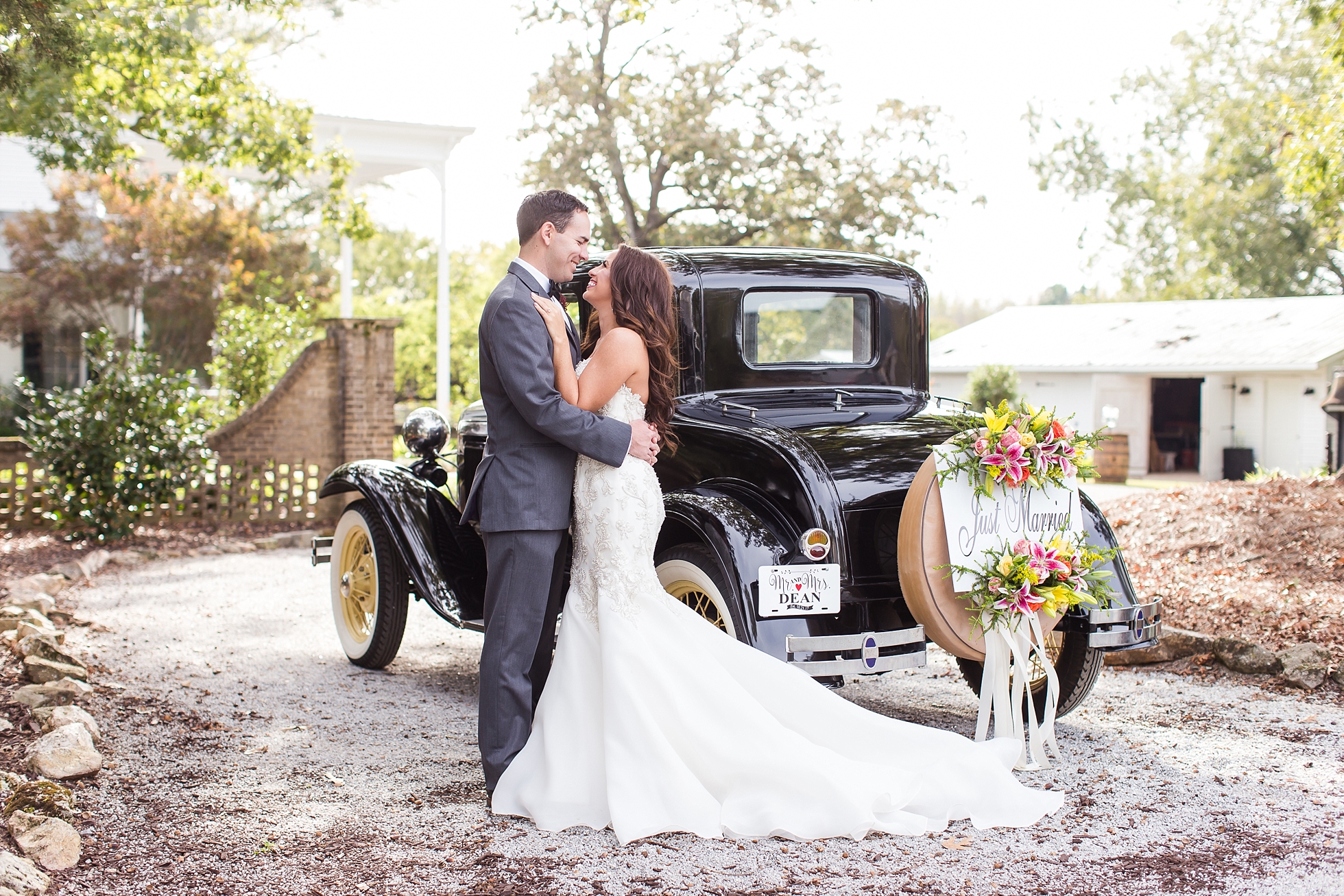 wedding getaway car ford vintage