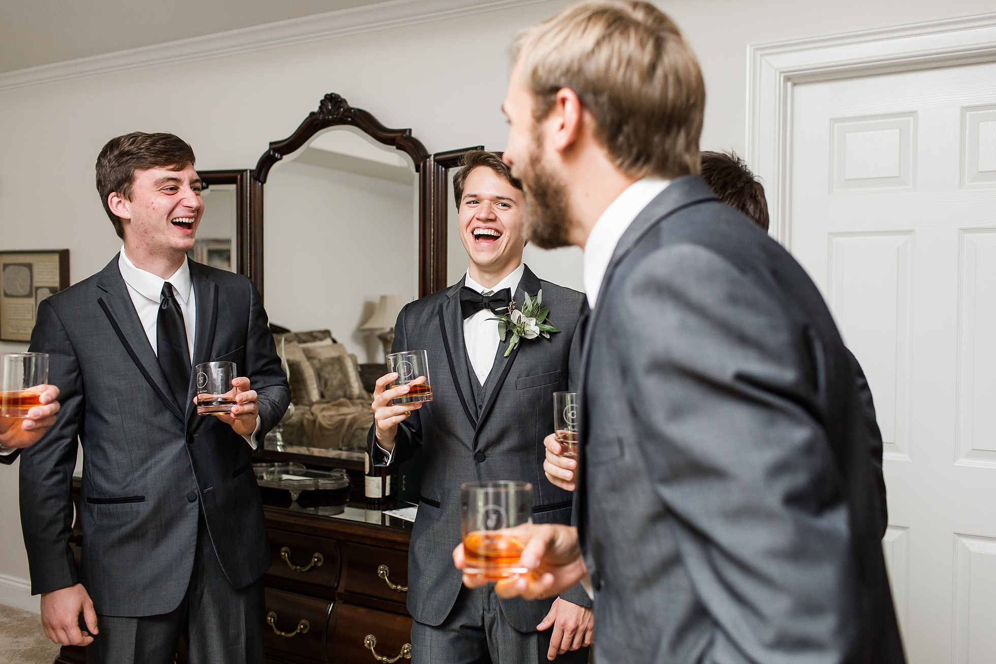 groomsmen wedding toasts whiskey