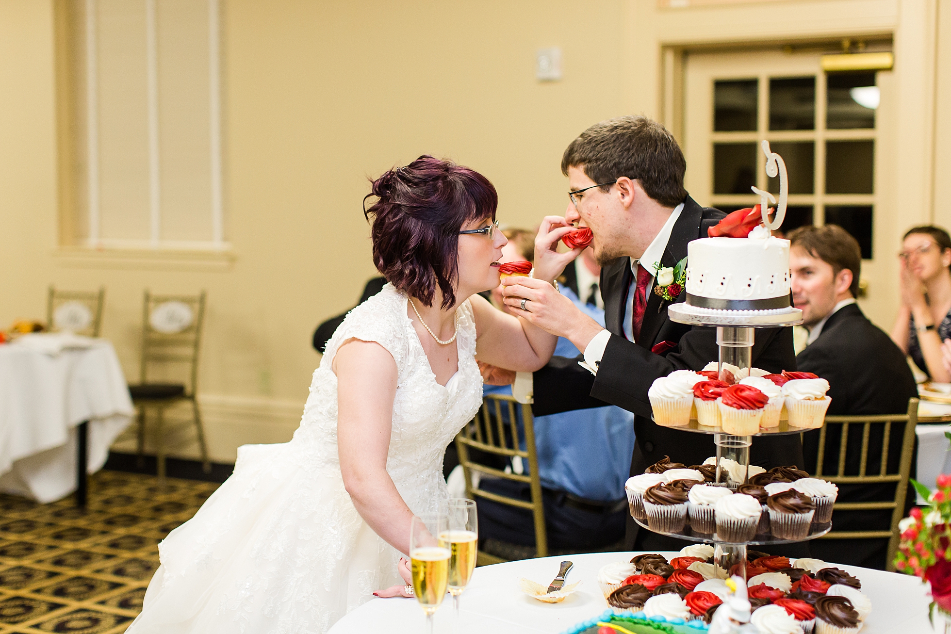 wedding cake toasts