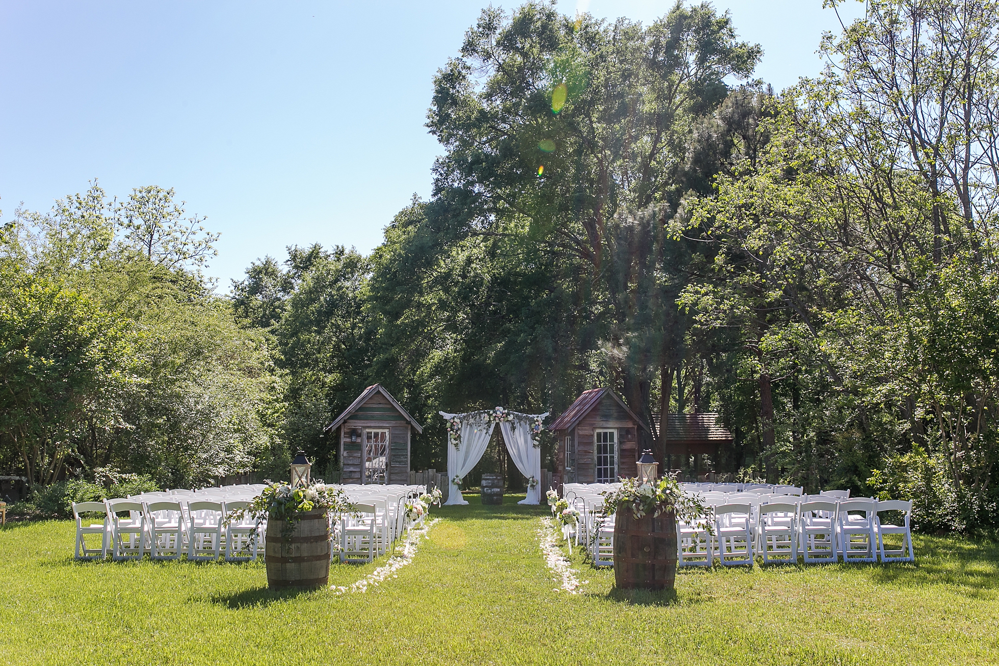 9 oaks farm wedding ceremony outdoor