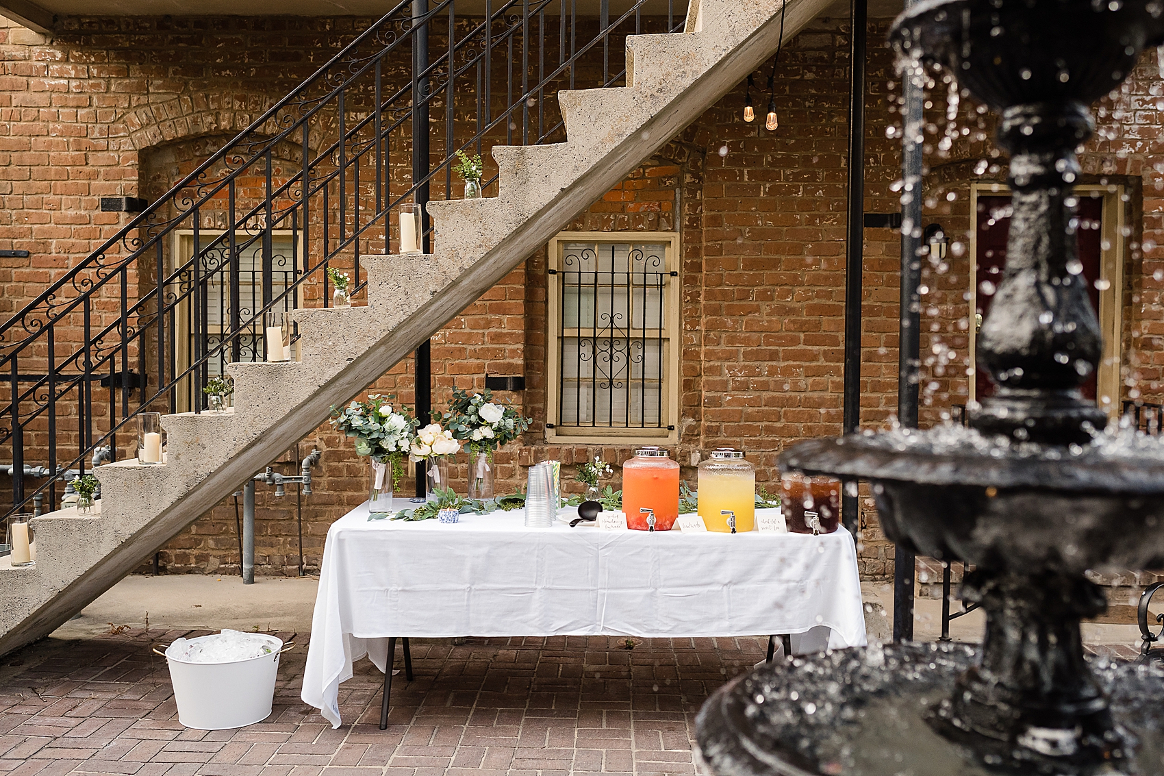courtyard wedding airbnb savannah ga