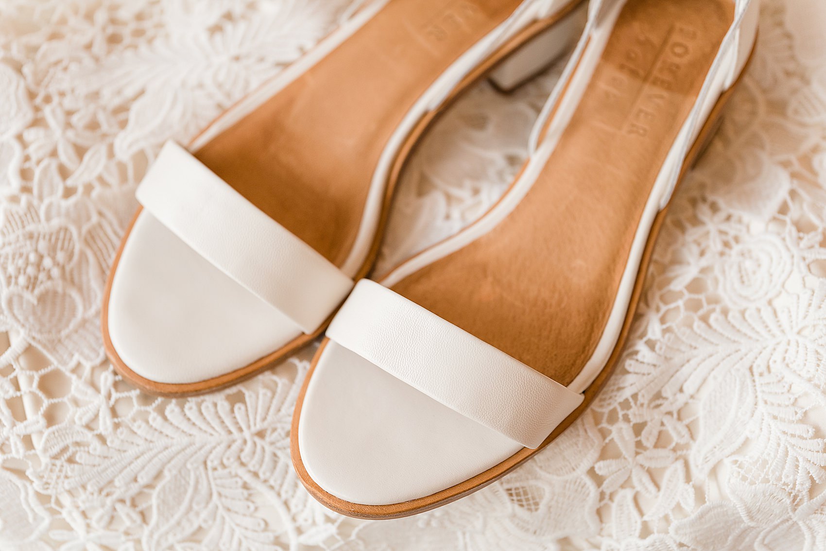 wedding shoes details