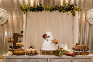 wedding reception cake cupcakes