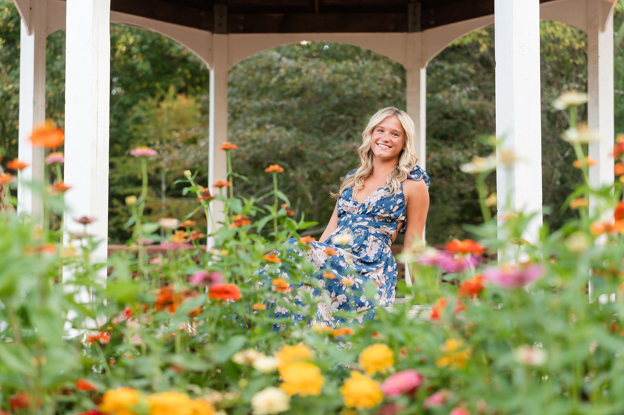 senior photographer botanical garden athens georgia high school flowers